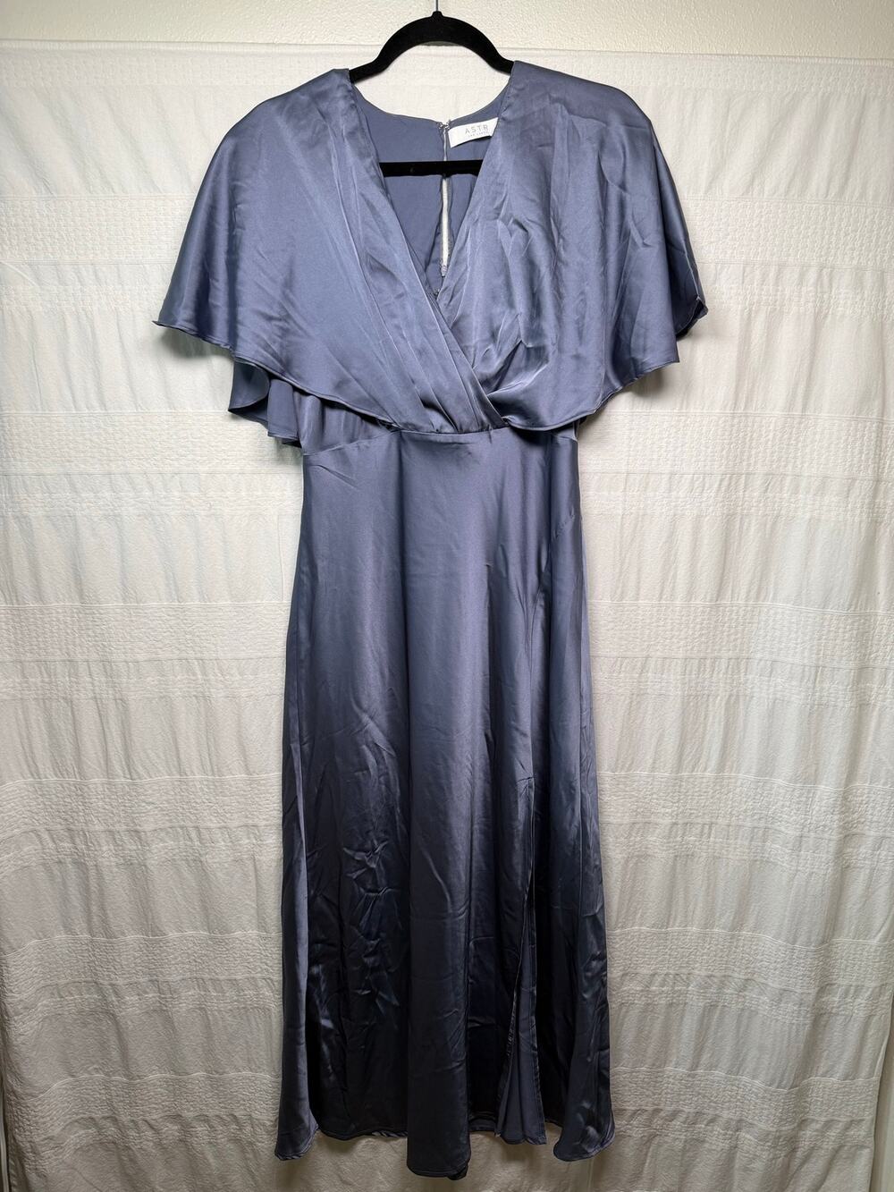 ASTR The Label Alessia Flutter Sleeve Midi Dress, Periwinkle Blue, Size Large